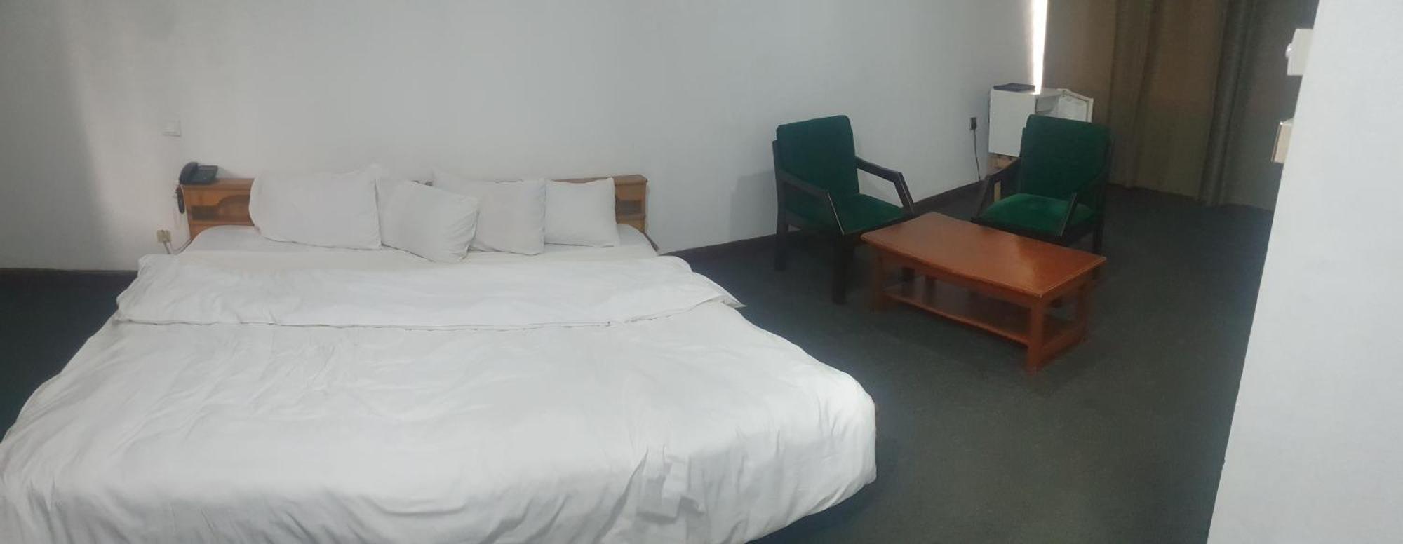 Samaritan Villa Resort And Conference Center クマシ エクステリア 写真